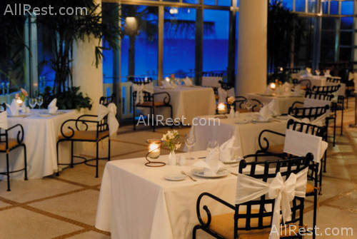 Le Meridien Cancun Resort & Spa 9